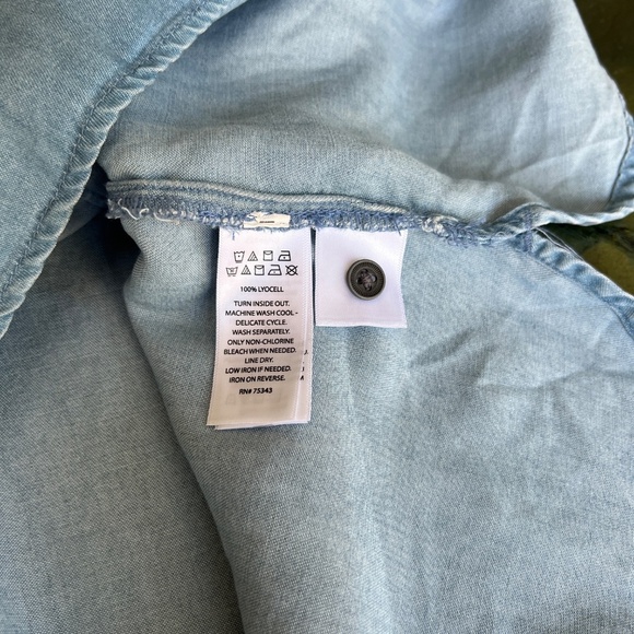 C&C California Blue Denim Tunic Shirt Dress Collared Roll Tab Sleeve Size Large - Picture 7 of 13